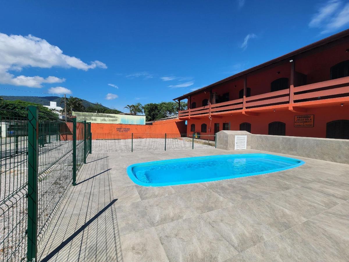 0001.03 - Maranduba - Apto - 2 Dormitorio - 8 Pessoas - 2 Quadras Do Mar - Piscina - Wi-Fi Ubatuba Kültér fotó